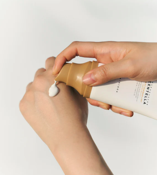 SKIN1004 Madagascar Centella Airfit Sunscreen Light SPF 30 SKIN 1004