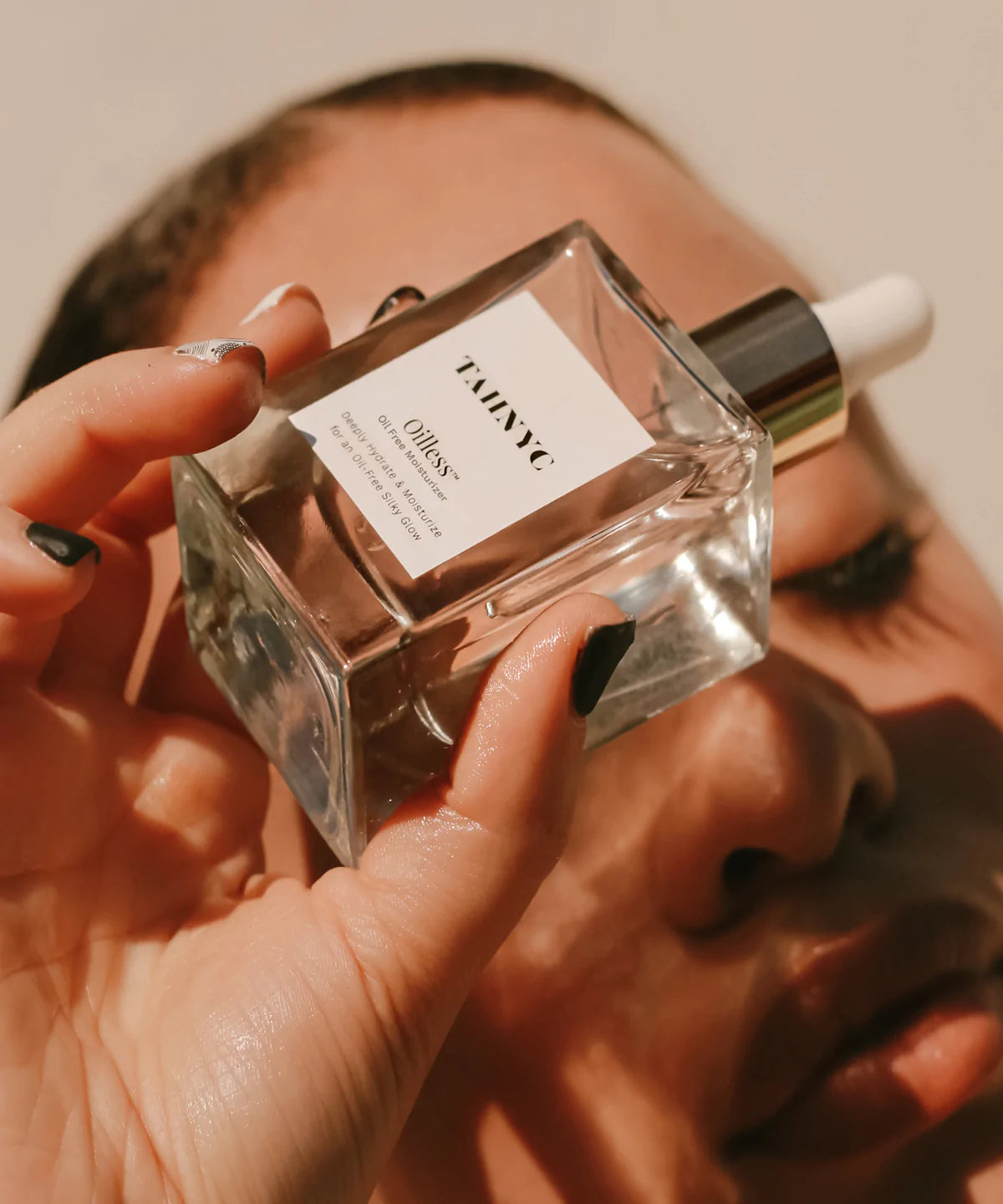 Tahnyc Oilless Oil Free Moisturizer