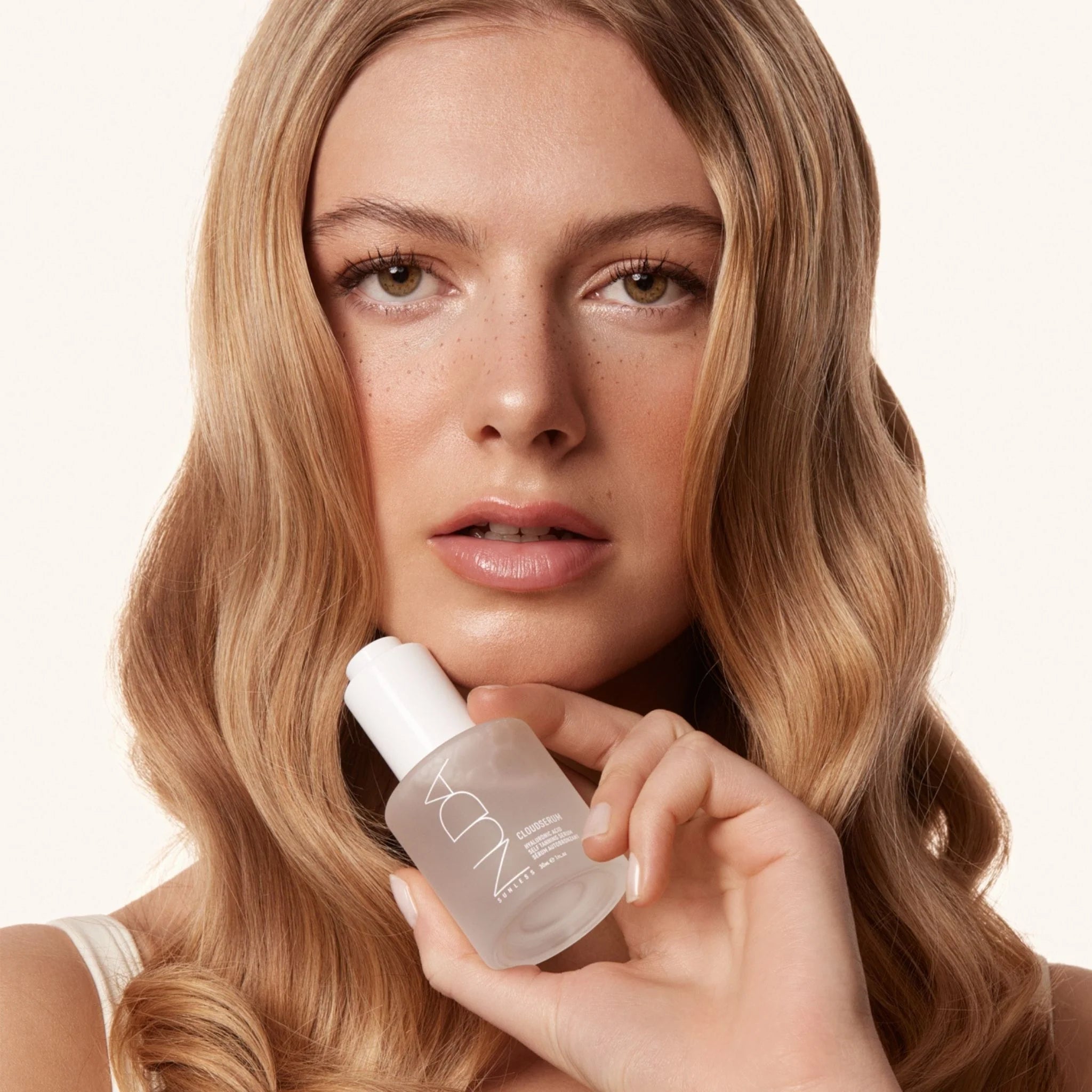 NUDA CloudSerum Plumping Self Tanning Serum