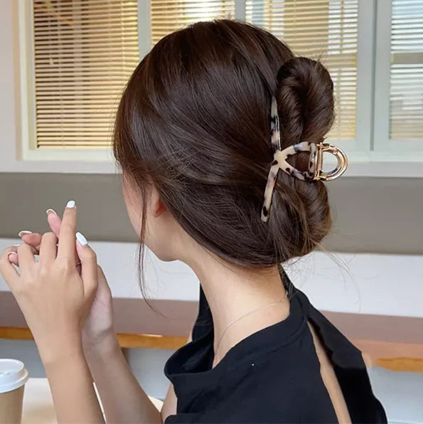 Swoon Beauty Ella Claw Clip