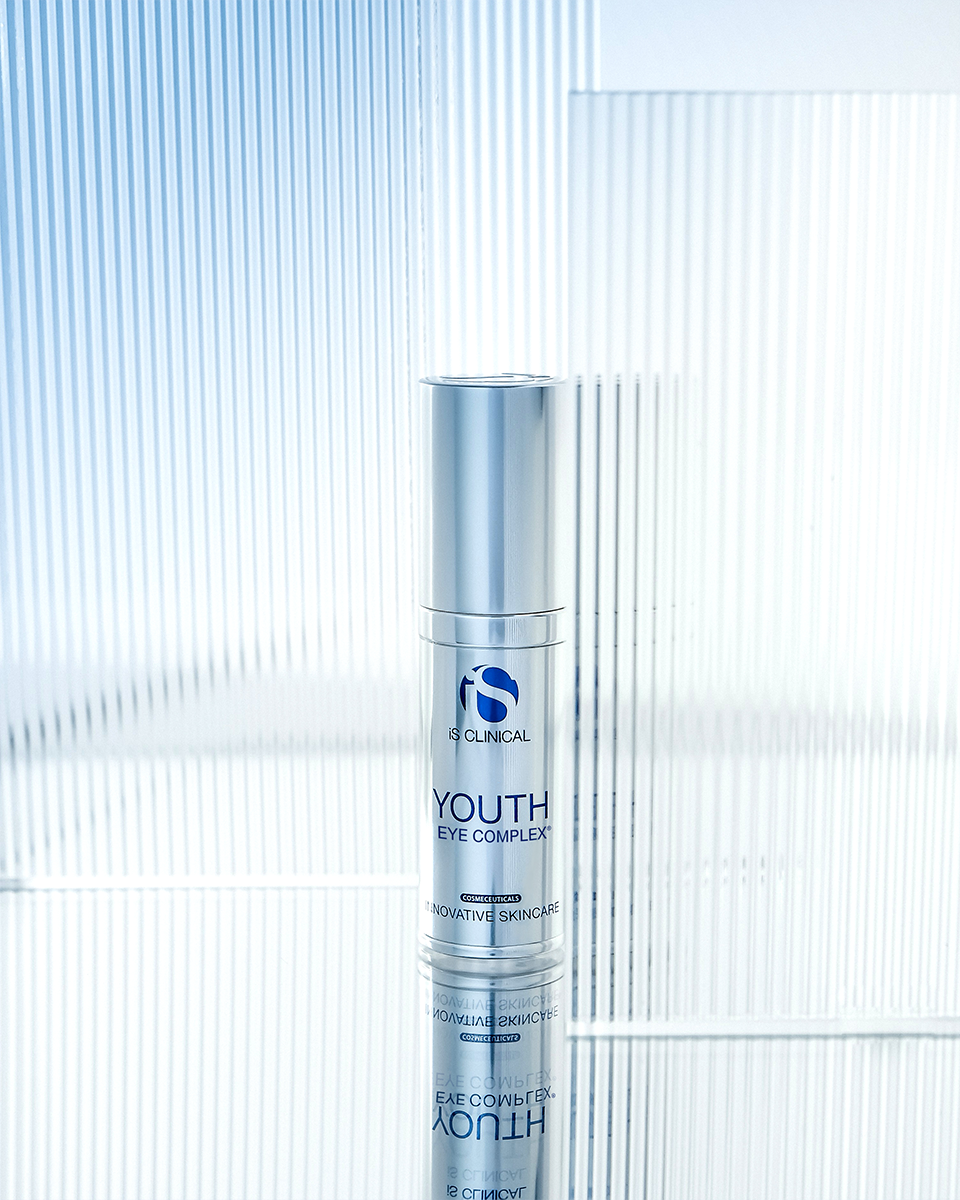 iS CLINICAL Youth Eye Complex