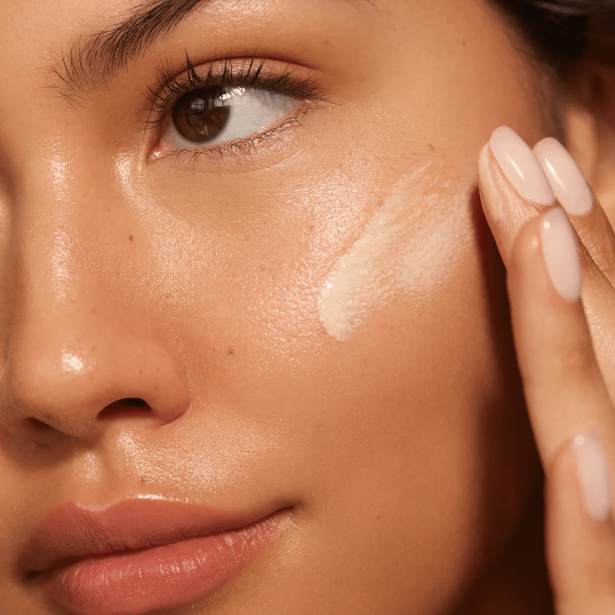 NUDA Solarglow Mineral Serum SPF 30