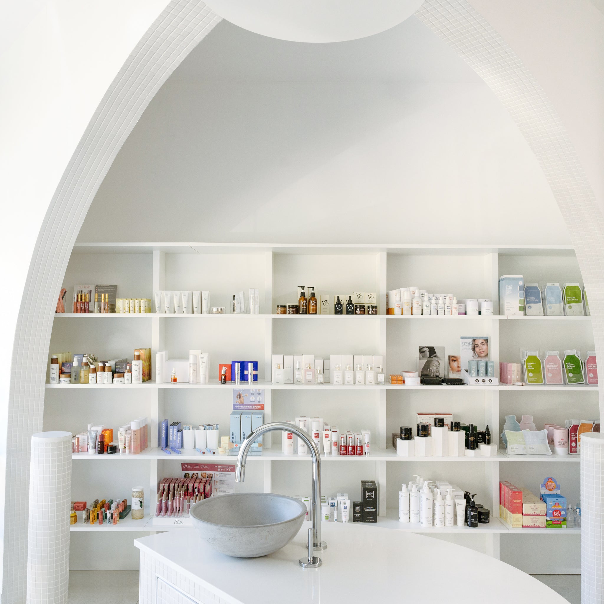 Large arches white aesthetic beauty retailer