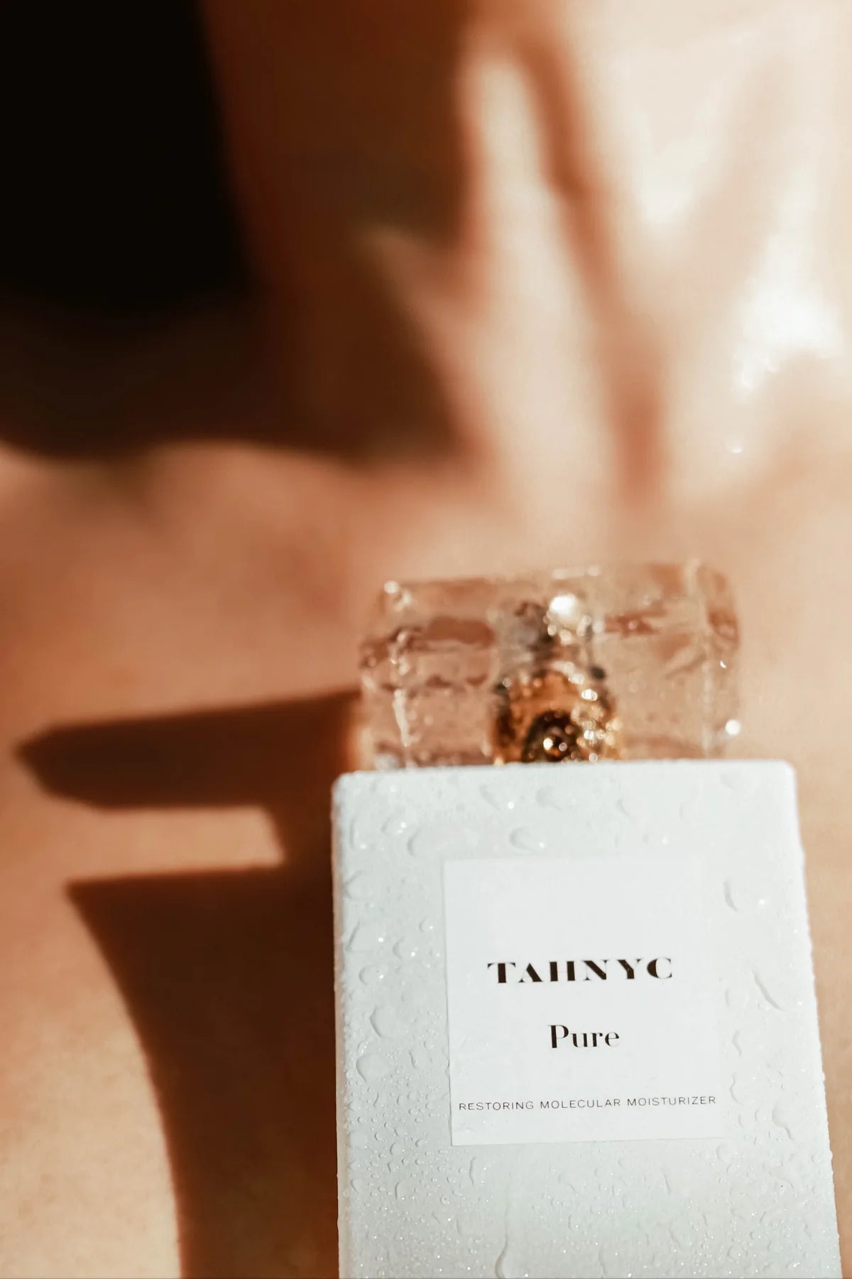 TAHNYC Pure Restoring Molecular Moisturizer