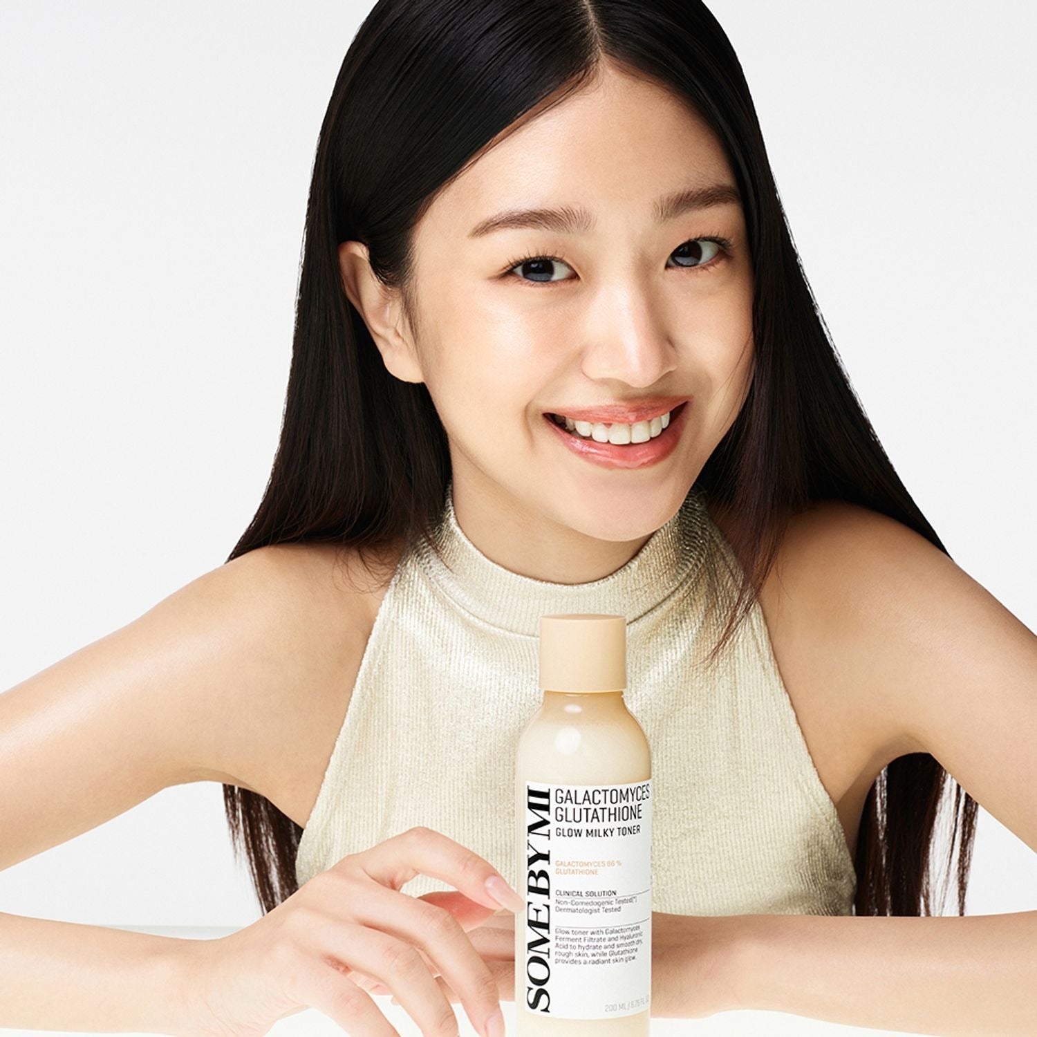 The Pharmacy Lab SOME BY MI Galactomyces Glutathione Glow Milky Toner 200ml showcasing creamy milky toner texture
