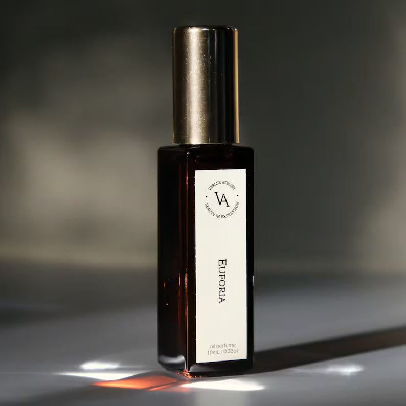Verlee Atelier Euforia Perfume Oil with reflection background.